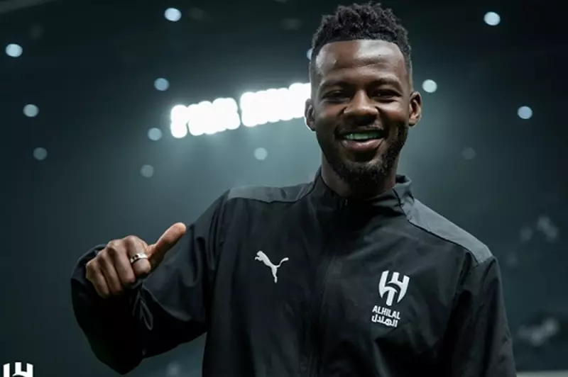 الهلال يكشف عن إصابة تمبكتي واحتجازه في المستشفى