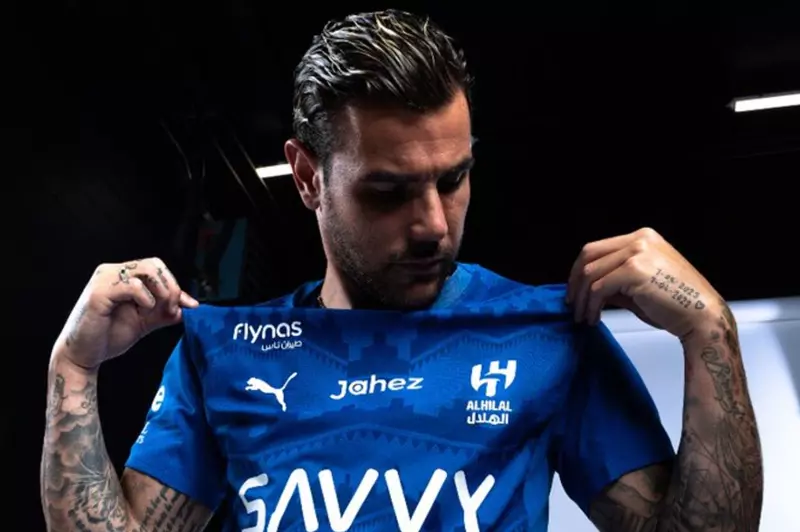 عقوبة الاتحاد الأوروبي: الأسباب وراء غياب ثيو عن افتتاح الدوري السعودي مع الهلال