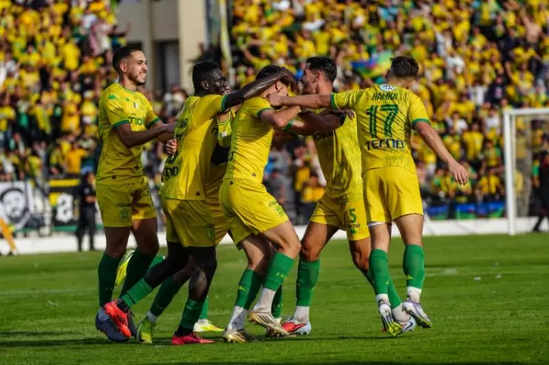 منافس الأهلي.. فوز رابع لشبيبة القبائل بالدوري الجزائري